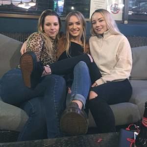 Meet your Posher, Simone